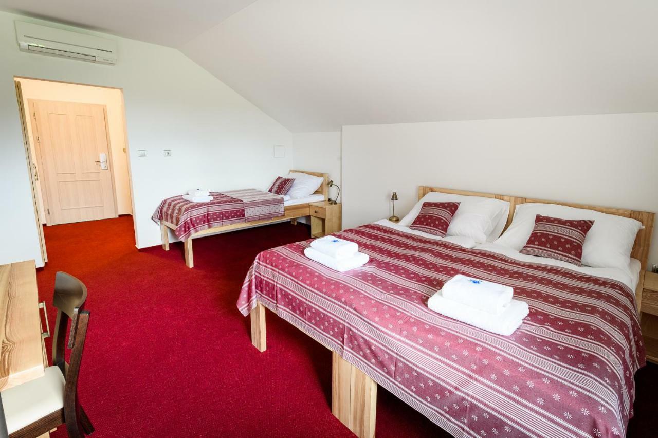 Vencluv Statek Hotell Javornice Eksteriør bilde